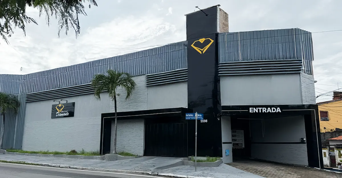 Fachada da unidade Diamante Aerolândia